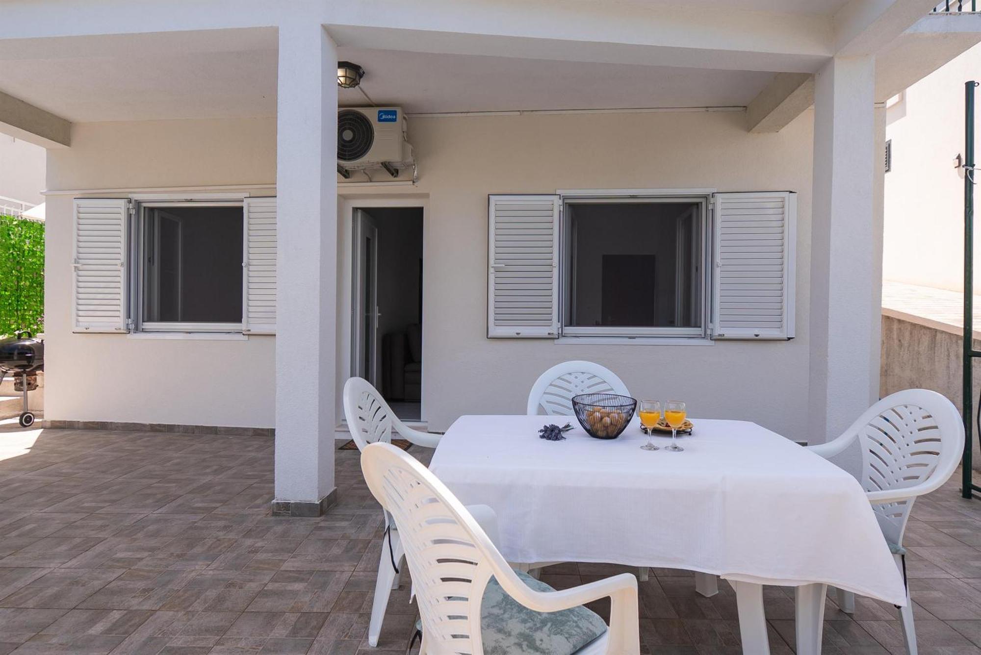 Apartments Ivica Primosten Luaran gambar